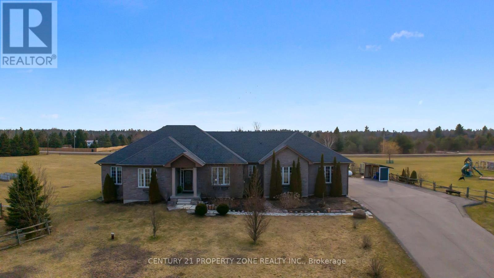 2 Harry Parker Place, Adjala-Tosorontio, Ontario  L0M 1J0 - Photo 3 - N12991272