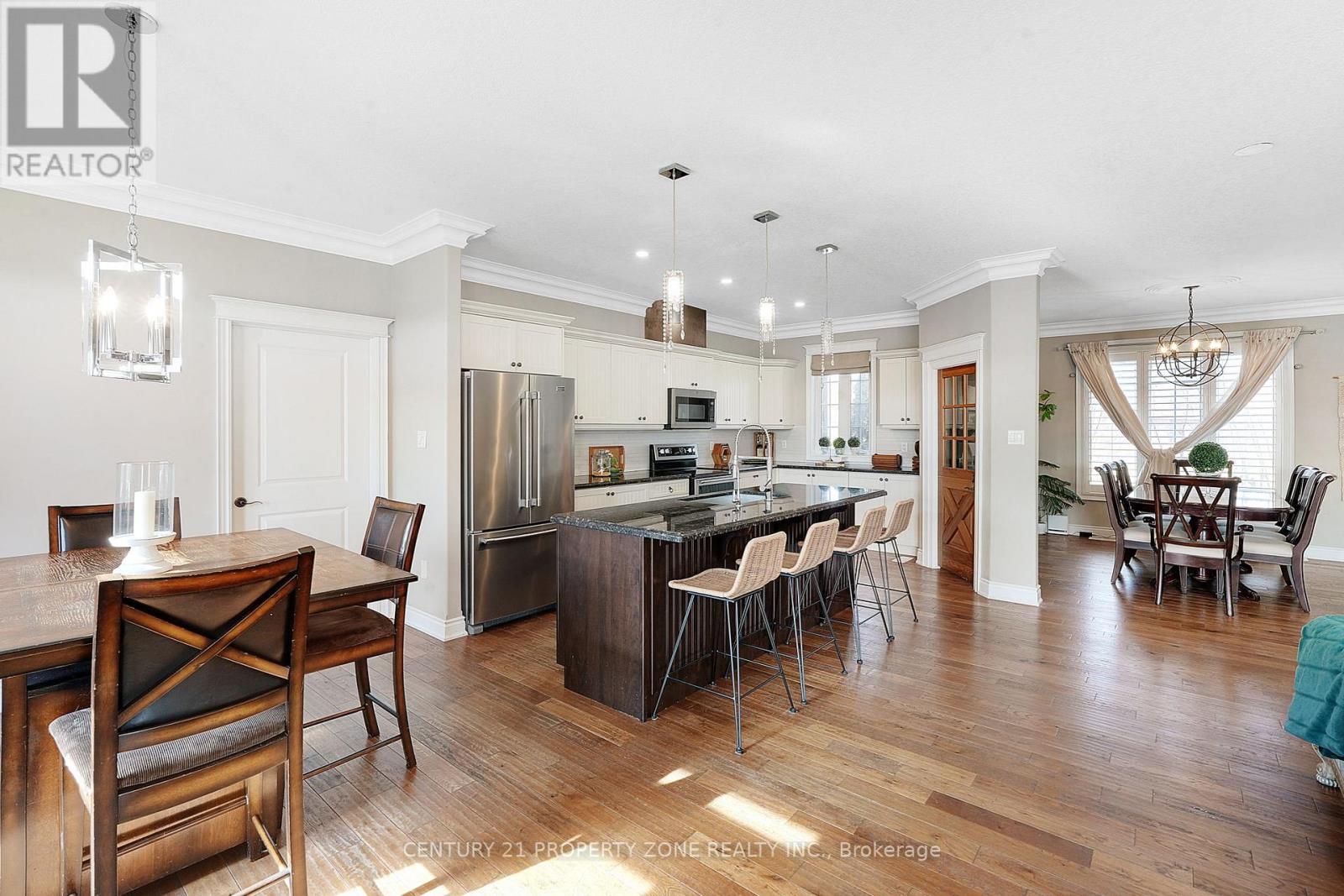 2 Harry Parker Place, Adjala-Tosorontio, Ontario  L0M 1J0 - Photo 9 - N12991272