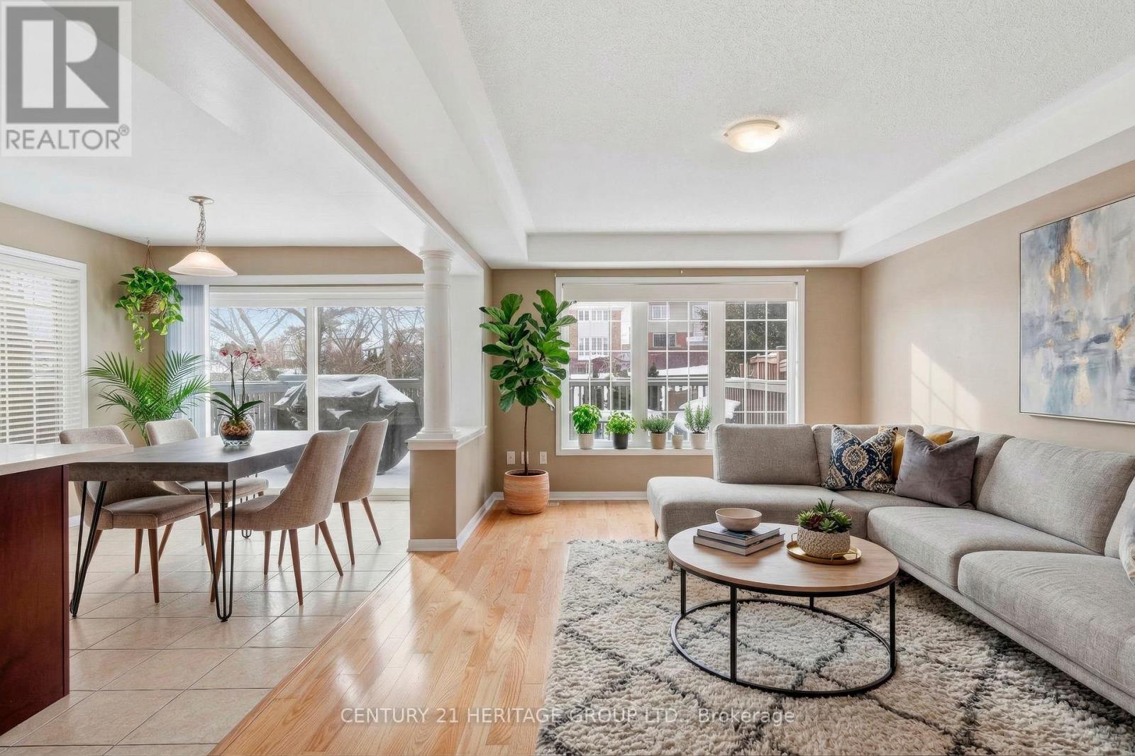 40 Cliff Gunn Road, Newmarket, Ontario  L3X 3J8 - Photo 4 - N12991372