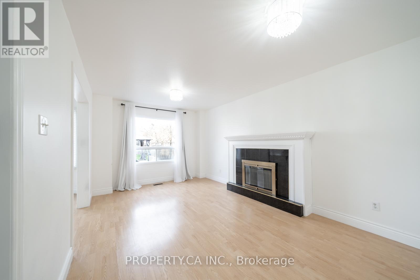 87 O'connor Crescent, Richmond Hill, Ontario  L4C 7N9 - Photo 14 - N12991376