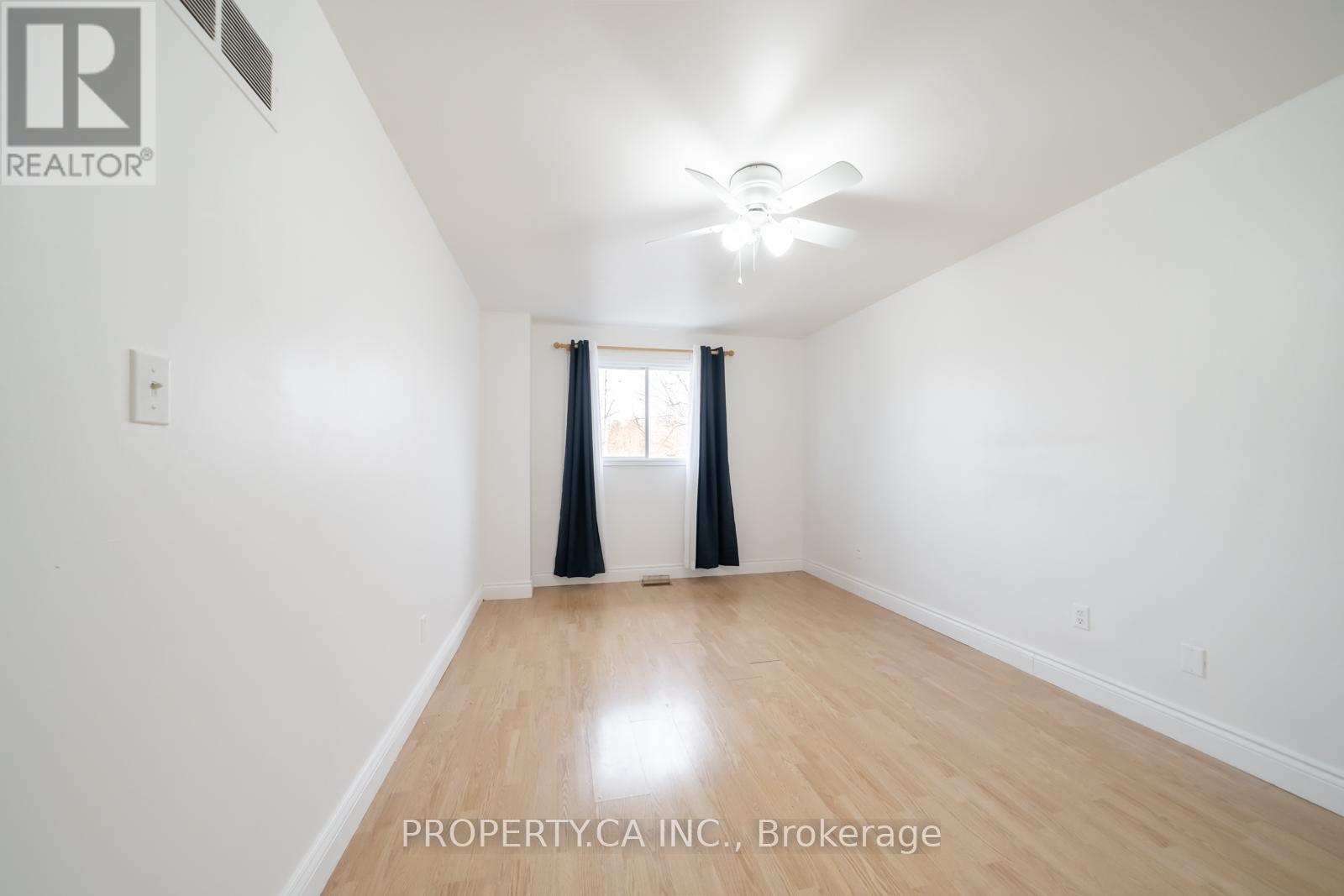 87 O'connor Crescent, Richmond Hill, Ontario  L4C 7N9 - Photo 26 - N12991376