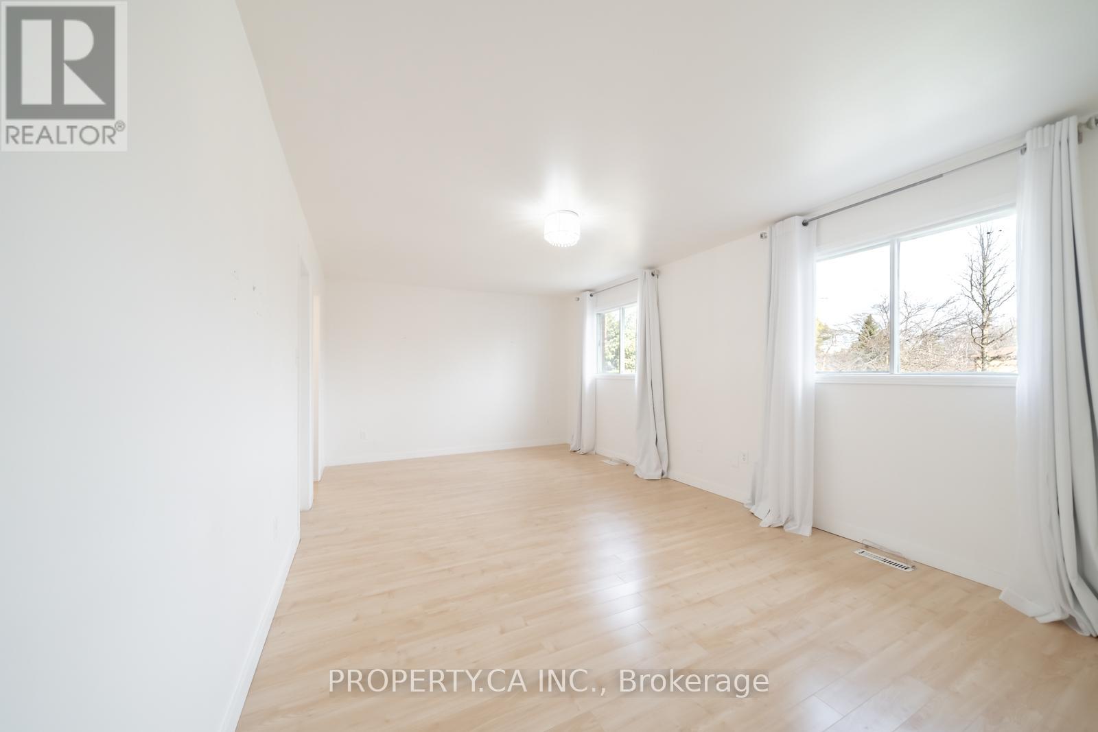 87 O'connor Crescent, Richmond Hill, Ontario  L4C 7N9 - Photo 30 - N12991376