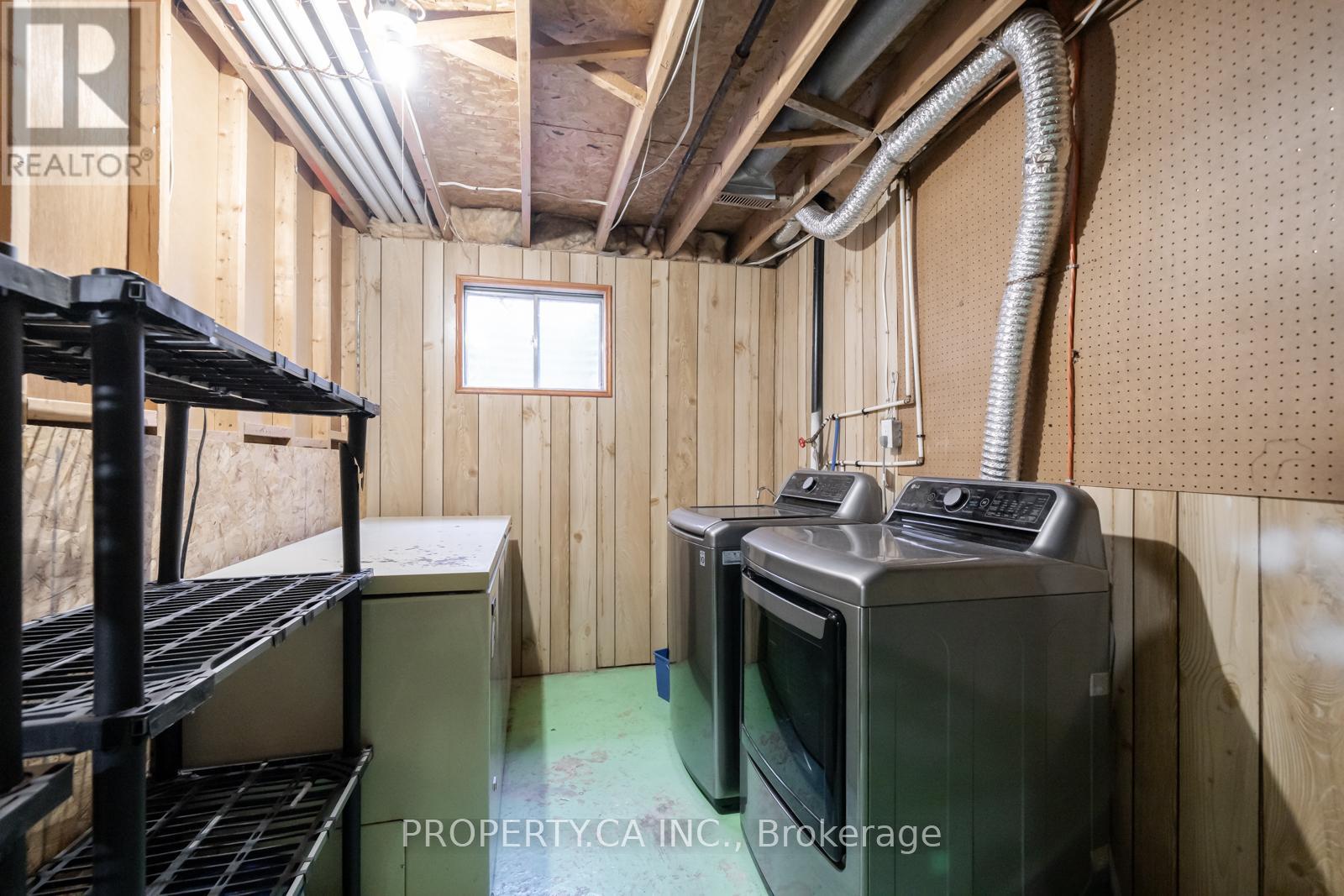 87 O'connor Crescent, Richmond Hill, Ontario  L4C 7N9 - Photo 38 - N12991376