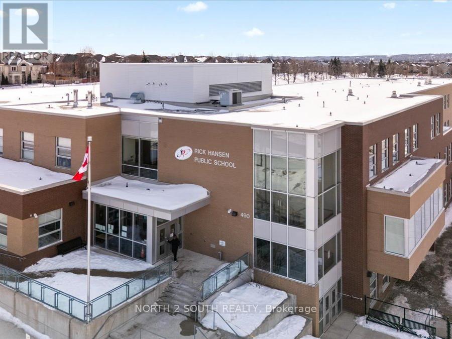 15 Gower Drive, Aurora, Ontario  L4G 0V9 - Photo 11 - N12991468