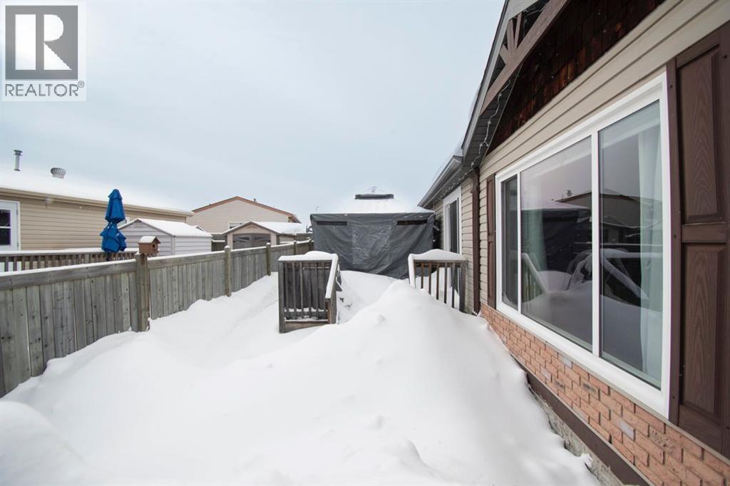 153 Lodgepole Way, Fort Mcmurray, Alberta  T9K 0H8 - Photo 33 - A2287044