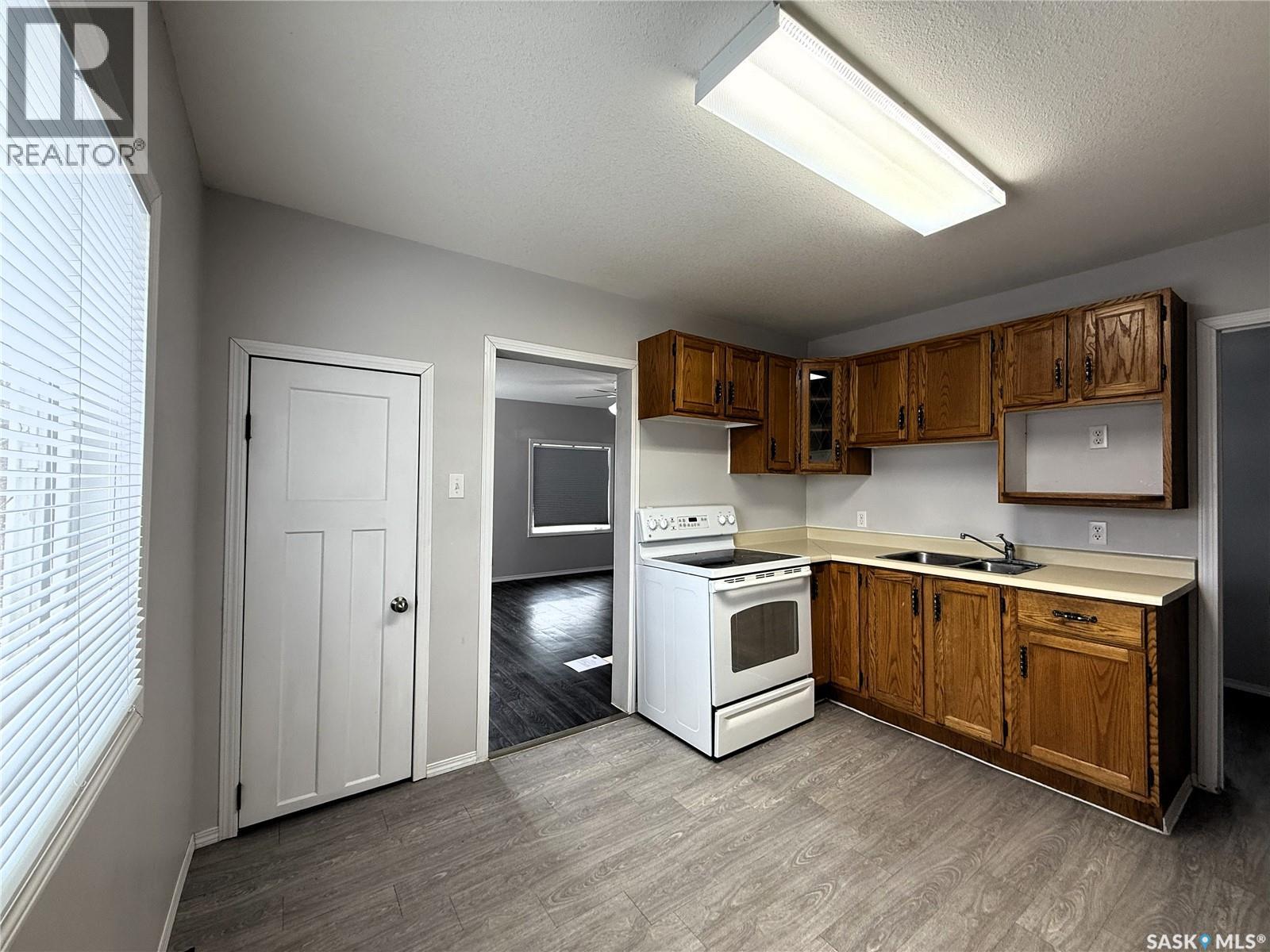 1478 1st Street E, Prince Albert, Saskatchewan  S6V 0E5 - Photo 7 - SK032754