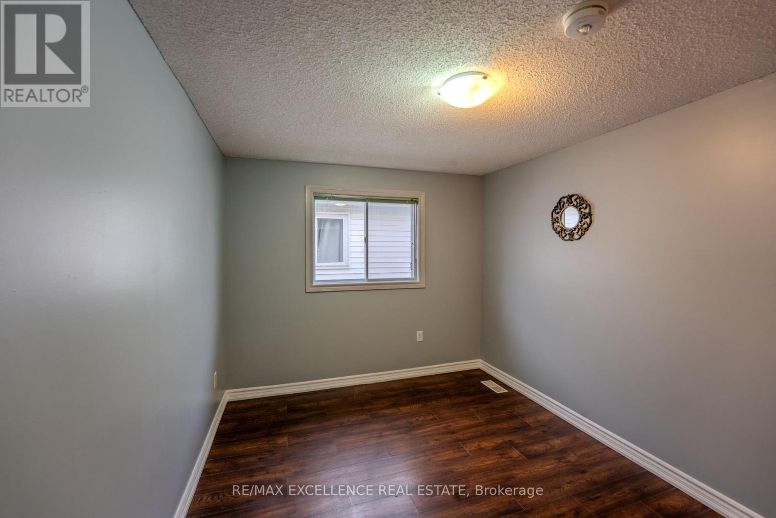 3 Hickling Trail, Barrie, Ontario  L4M 5V7 - Photo 16 - S12991234