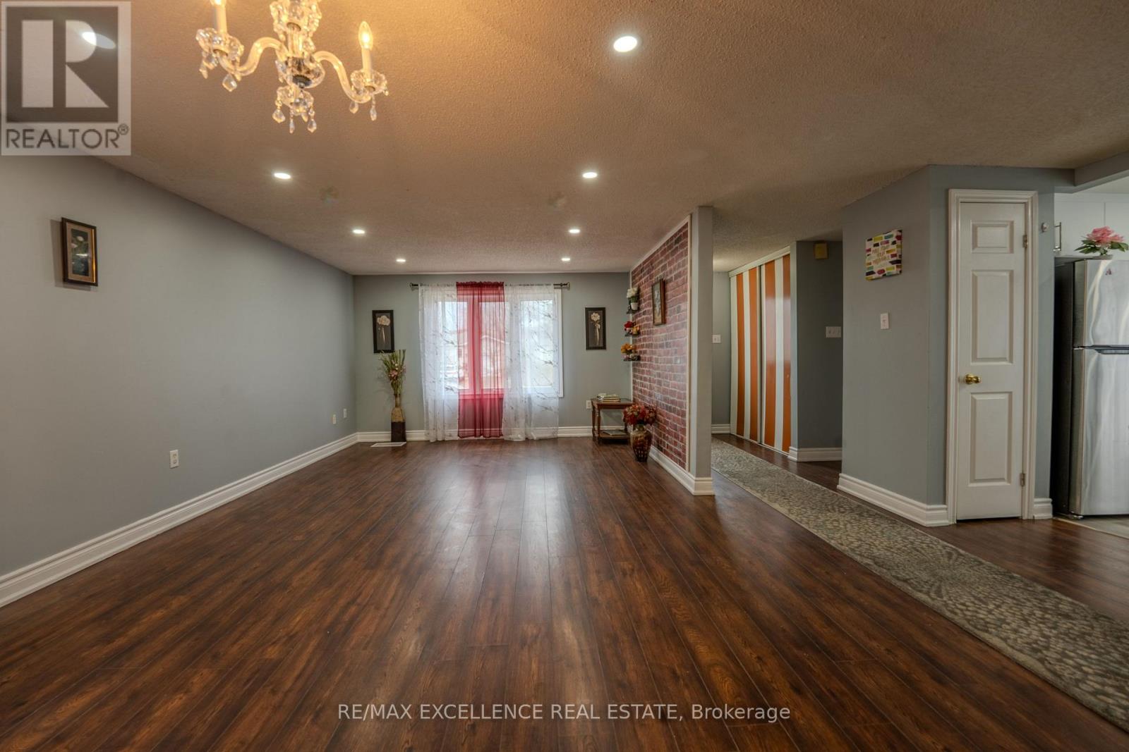 3 Hickling Trail, Barrie, Ontario  L4M 5V7 - Photo 7 - S12991234