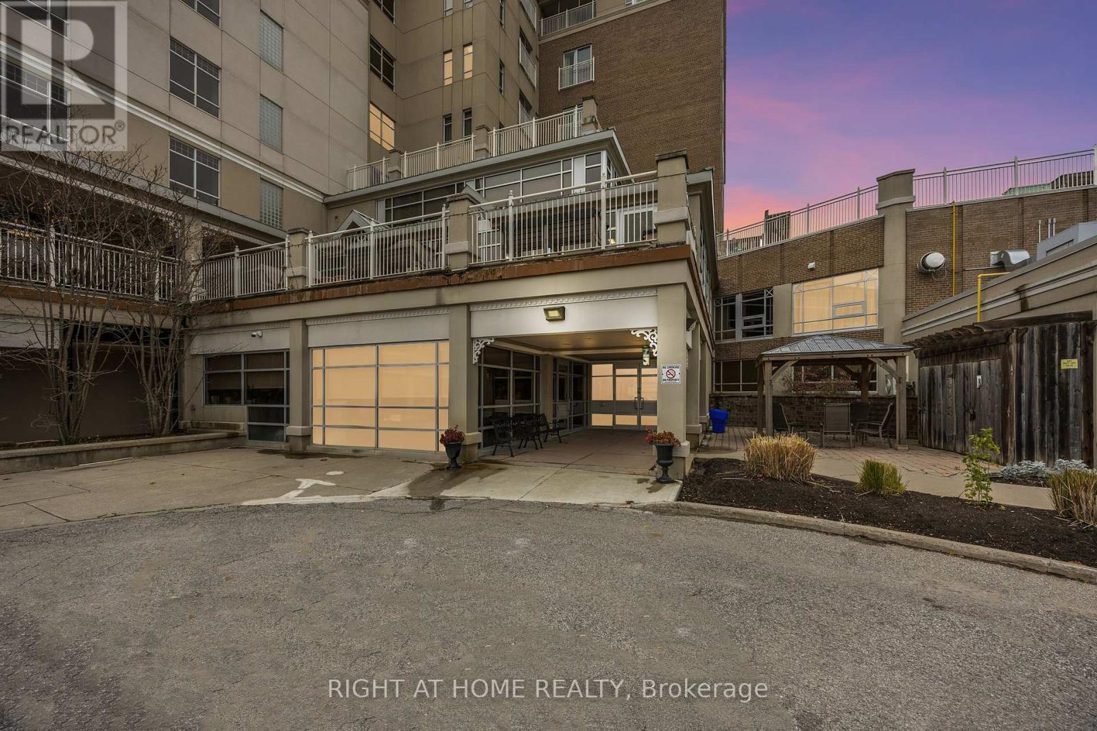 53 - 74 ROSS STREET, Barrie, Ontario