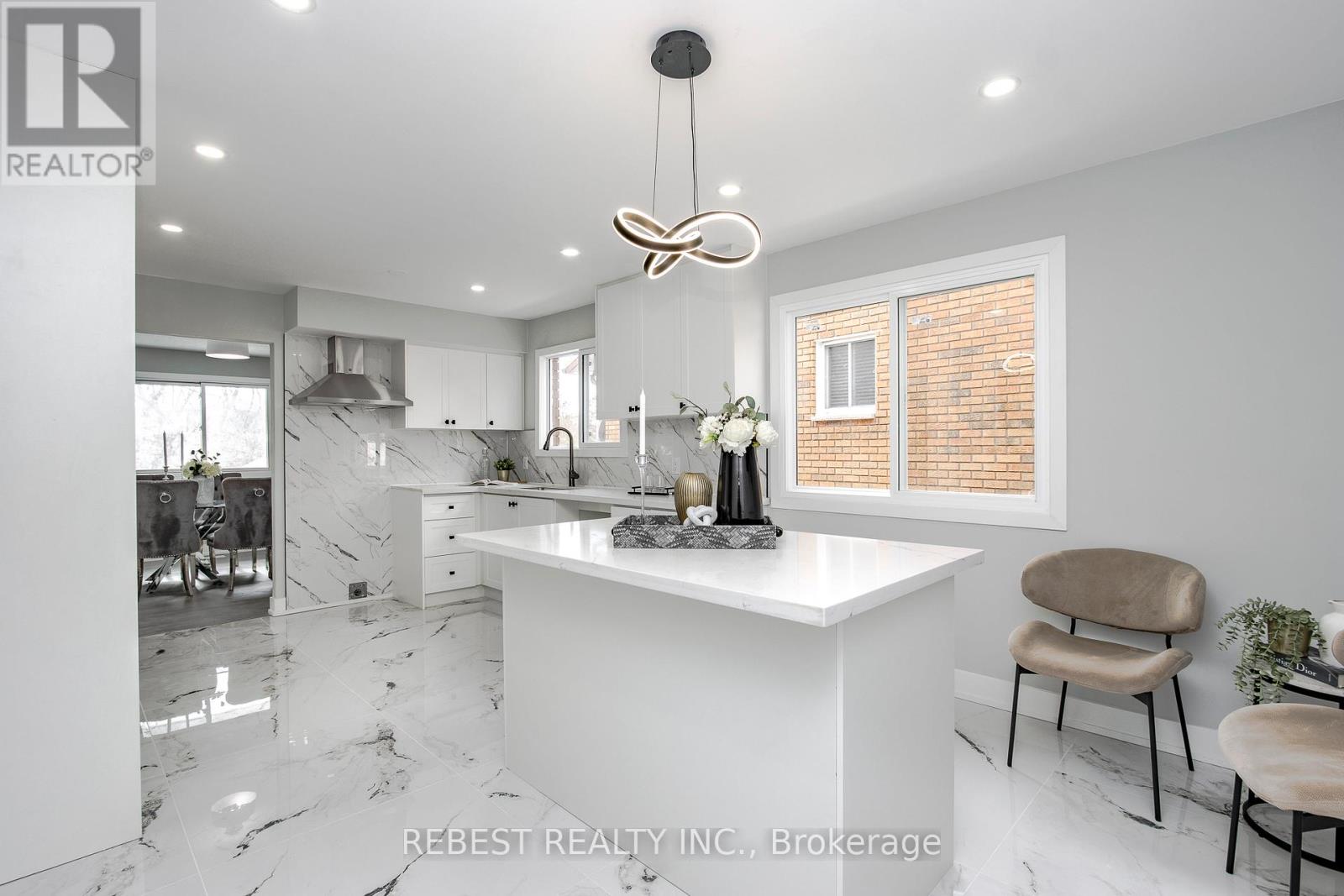 Main Floor - 92 Lillian Crescent, Barrie, Ontario  L4N 5H7 - Photo 13 - S12991286