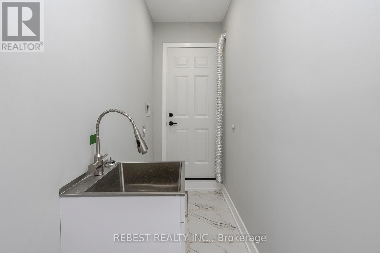 Main Floor - 92 Lillian Crescent, Barrie, Ontario  L4N 5H7 - Photo 26 - S12991286