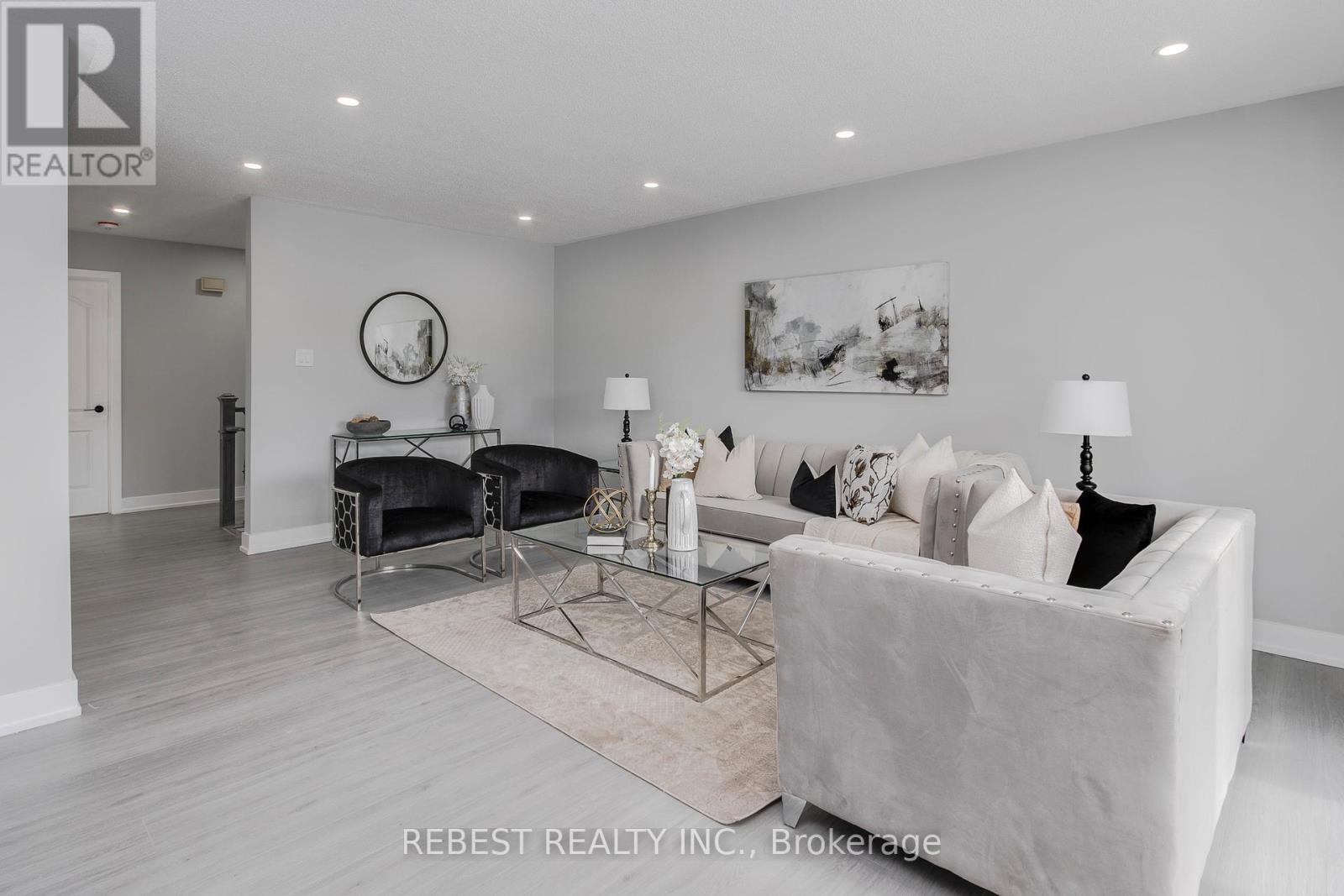 Main Floor - 92 Lillian Crescent, Barrie, Ontario  L4N 5H7 - Photo 7 - S12991286