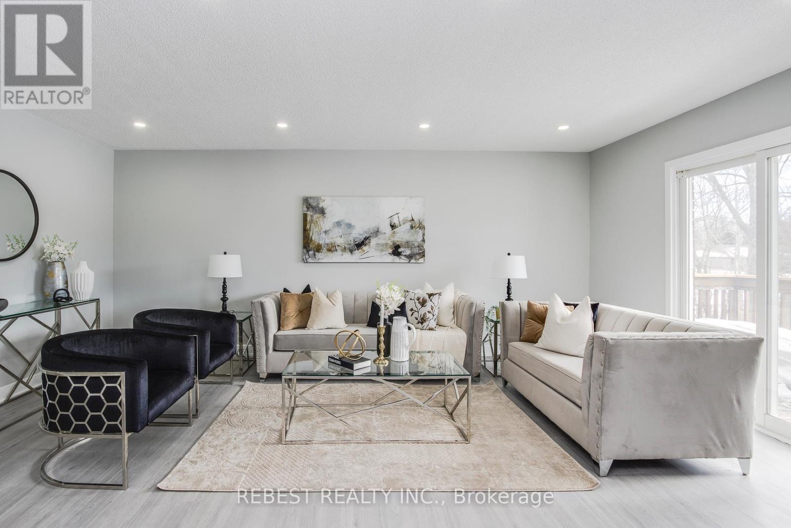 Main Floor - 92 Lillian Crescent, Barrie, Ontario  L4N 5H7 - Photo 9 - S12991286