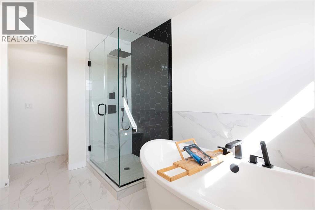 152 Cranbrook Gardens Se, Calgary, Alberta  T3M 3K6 - Photo 17 - A2297872