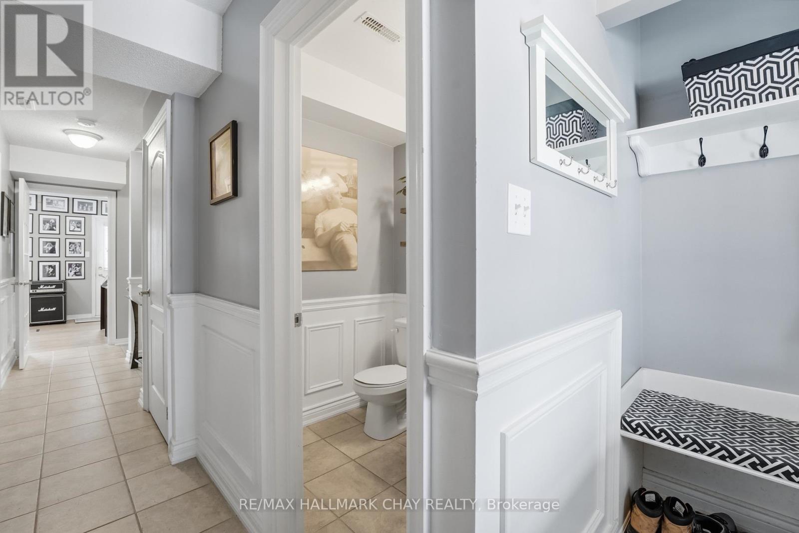 1280 Coleman Crescent, Innisfil, Ontario L9S 0G6 - Photo 3 - N12916880