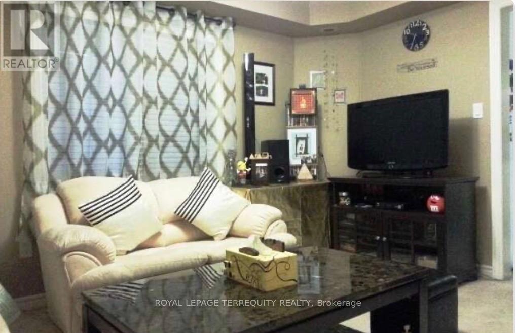 35 Raquel Street, Barrie, Ontario  L4N 9S4 - Photo 3 - S12987670