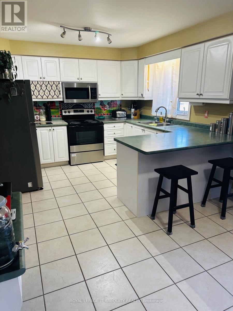 35 Raquel Street, Barrie, Ontario  L4N 9S4 - Photo 7 - S12987670