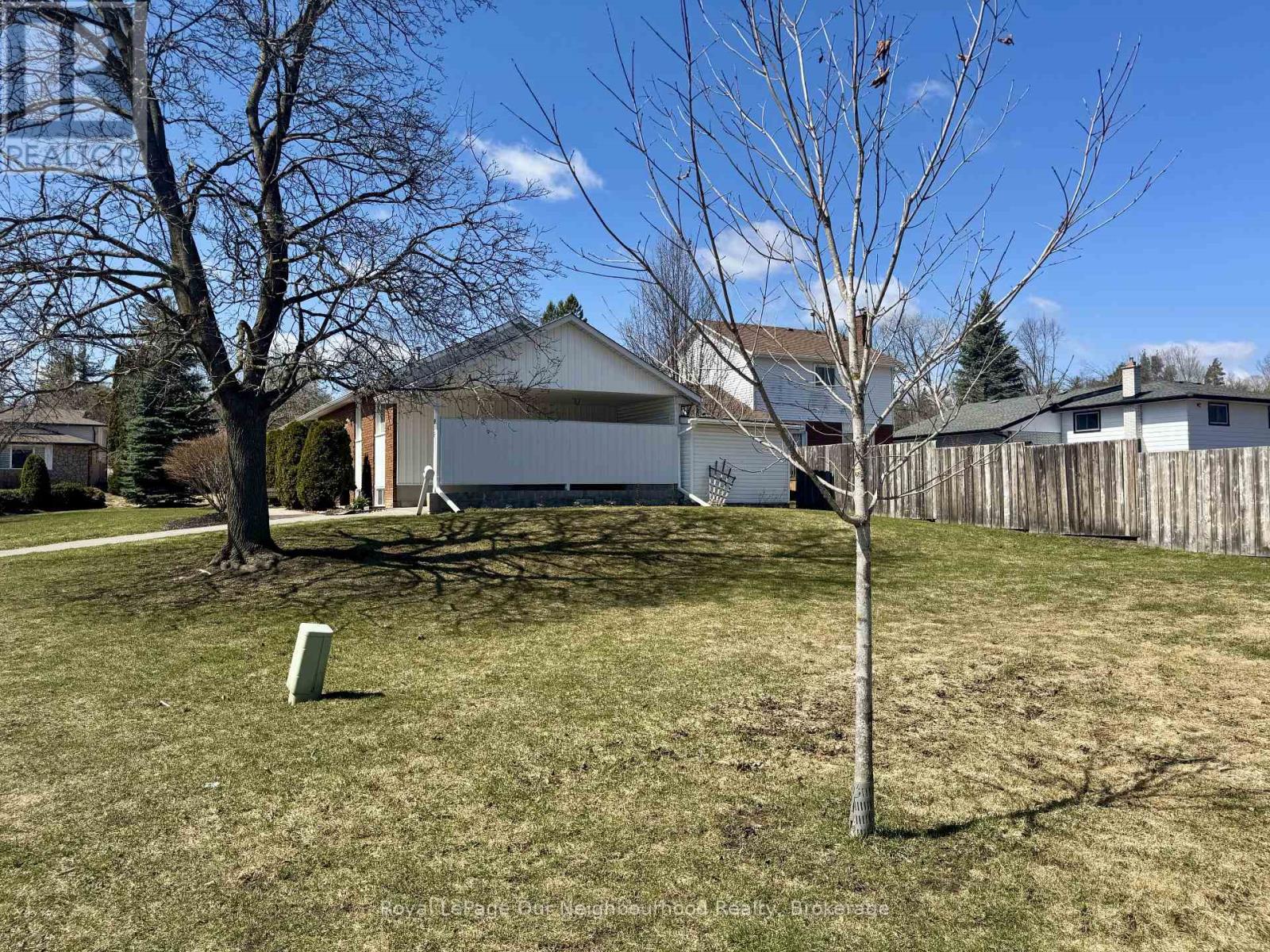 909 Whitefield Drive, Peterborough, Ontario  K9J 7W1 - Photo 5 - X12898546