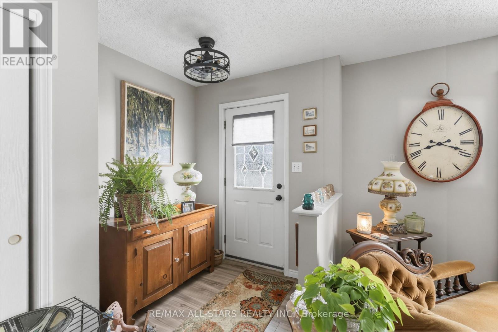 235 George Drive, Kawartha Lakes, Ontario  K0M 1A0 - Photo 4 - X12922754