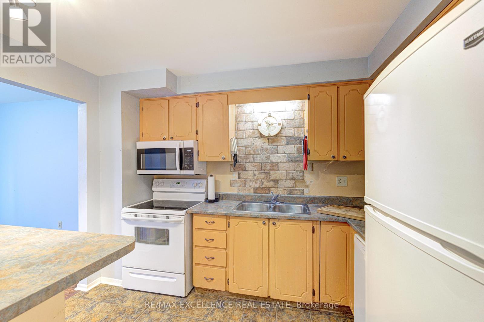 45 - 445 Ontario Street N, Milton, Ontario  L9T 3J4 - Photo 6 - W12991242