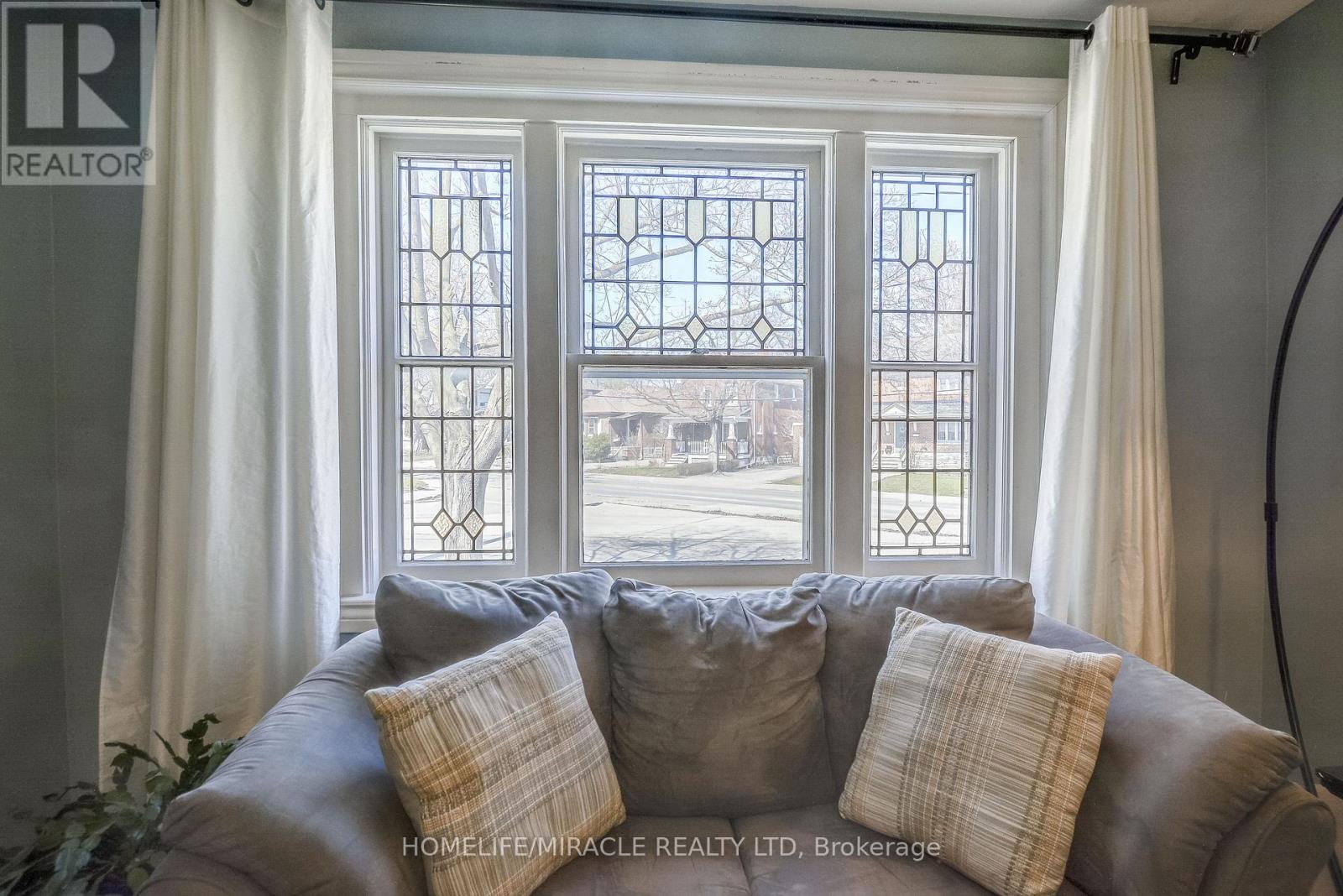 59 Joseph Street, Toronto, Ontario  M9N 2H9 - Photo 10 - W12991296