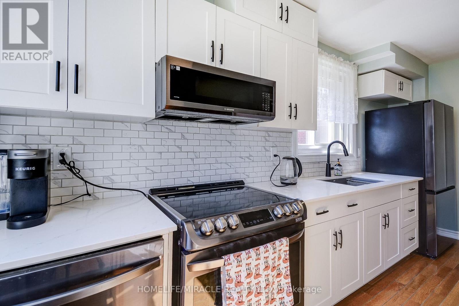 59 Joseph Street, Toronto, Ontario  M9N 2H9 - Photo 14 - W12991296