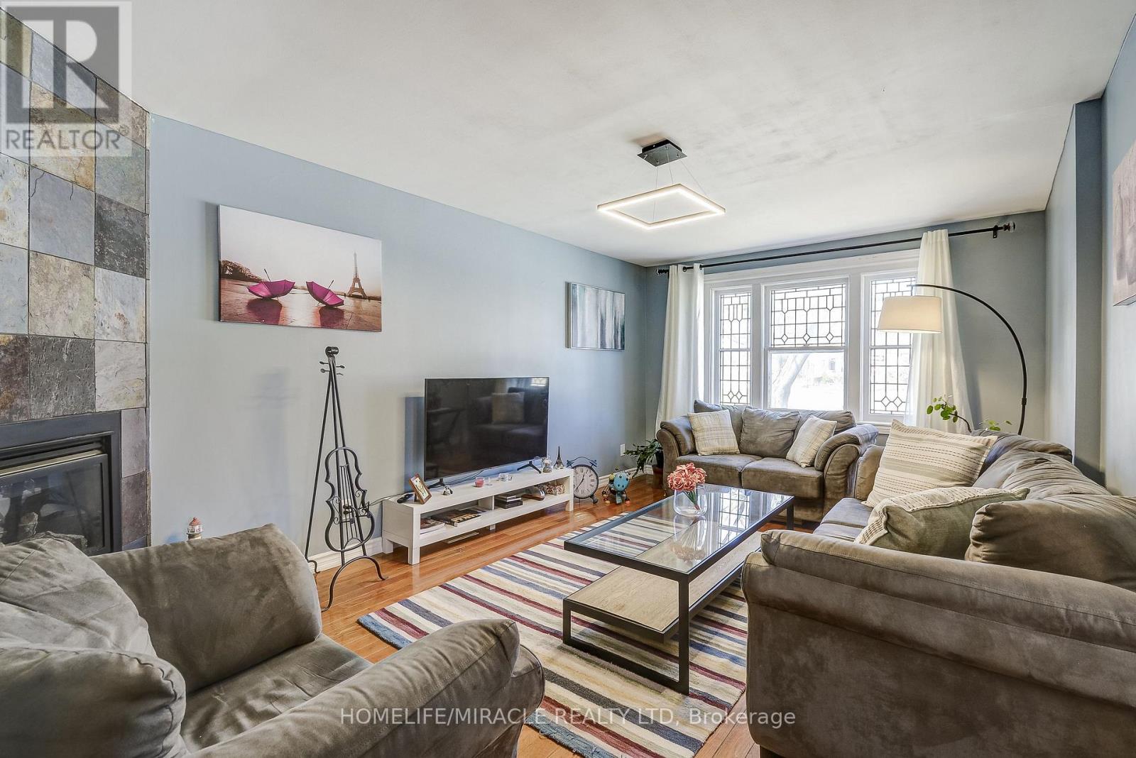 59 Joseph Street, Toronto, Ontario  M9N 2H9 - Photo 8 - W12991296