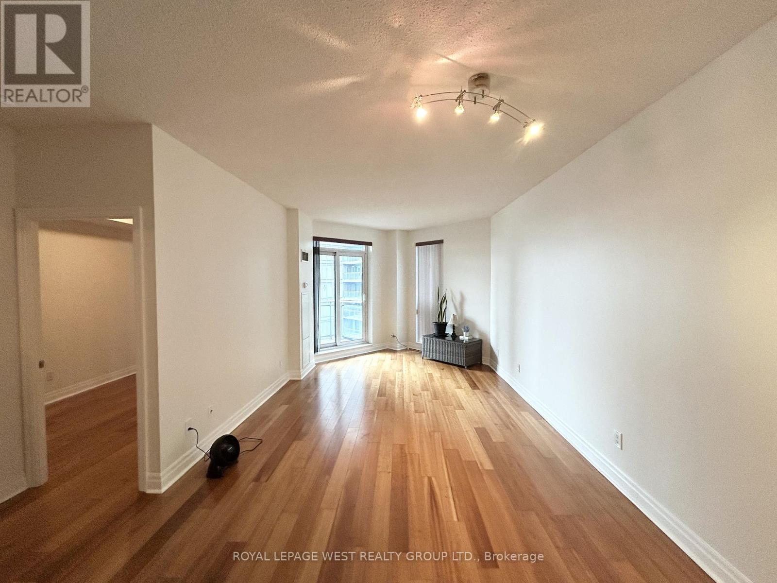 711 - 2119 Lakeshore Boulevard, Toronto, Ontario  M8V 4E8 - Photo 3 - W12991304