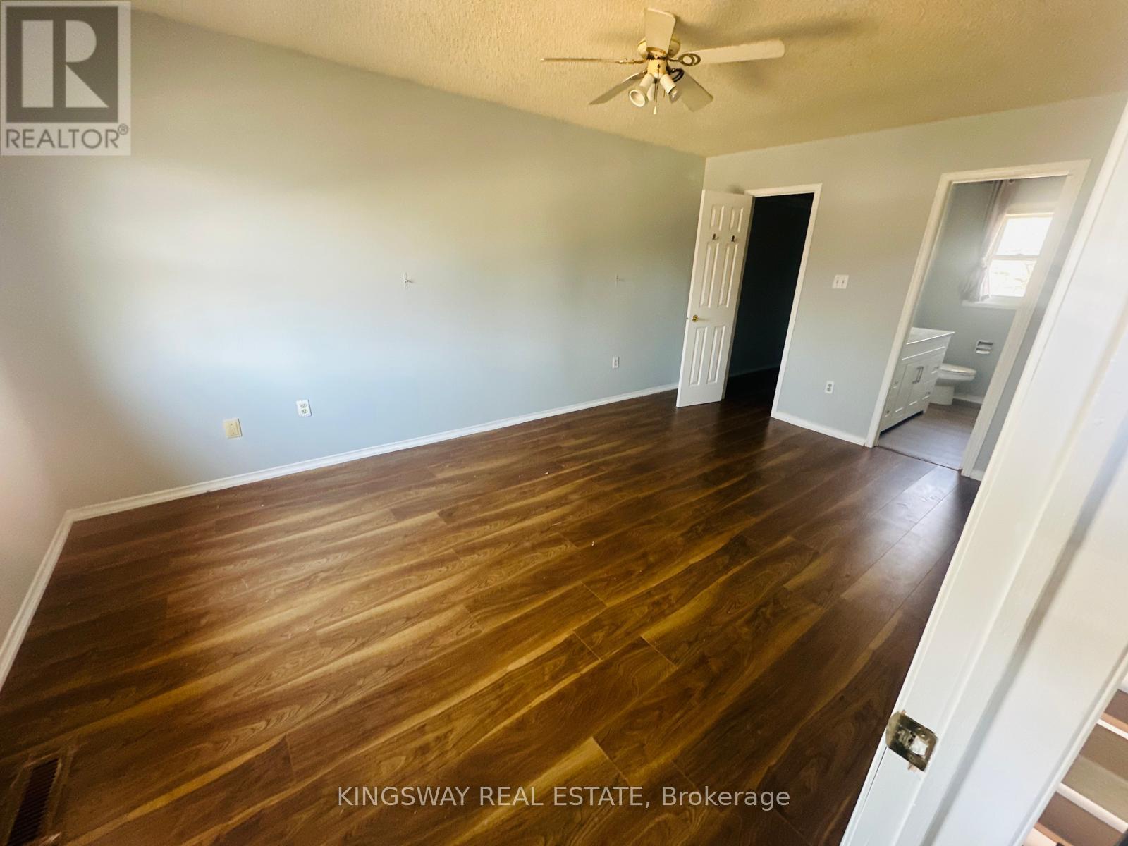 1078 Glenbrook Avenue, Oakville, Ontario  L6H 4A3 - Photo 11 - W12991324