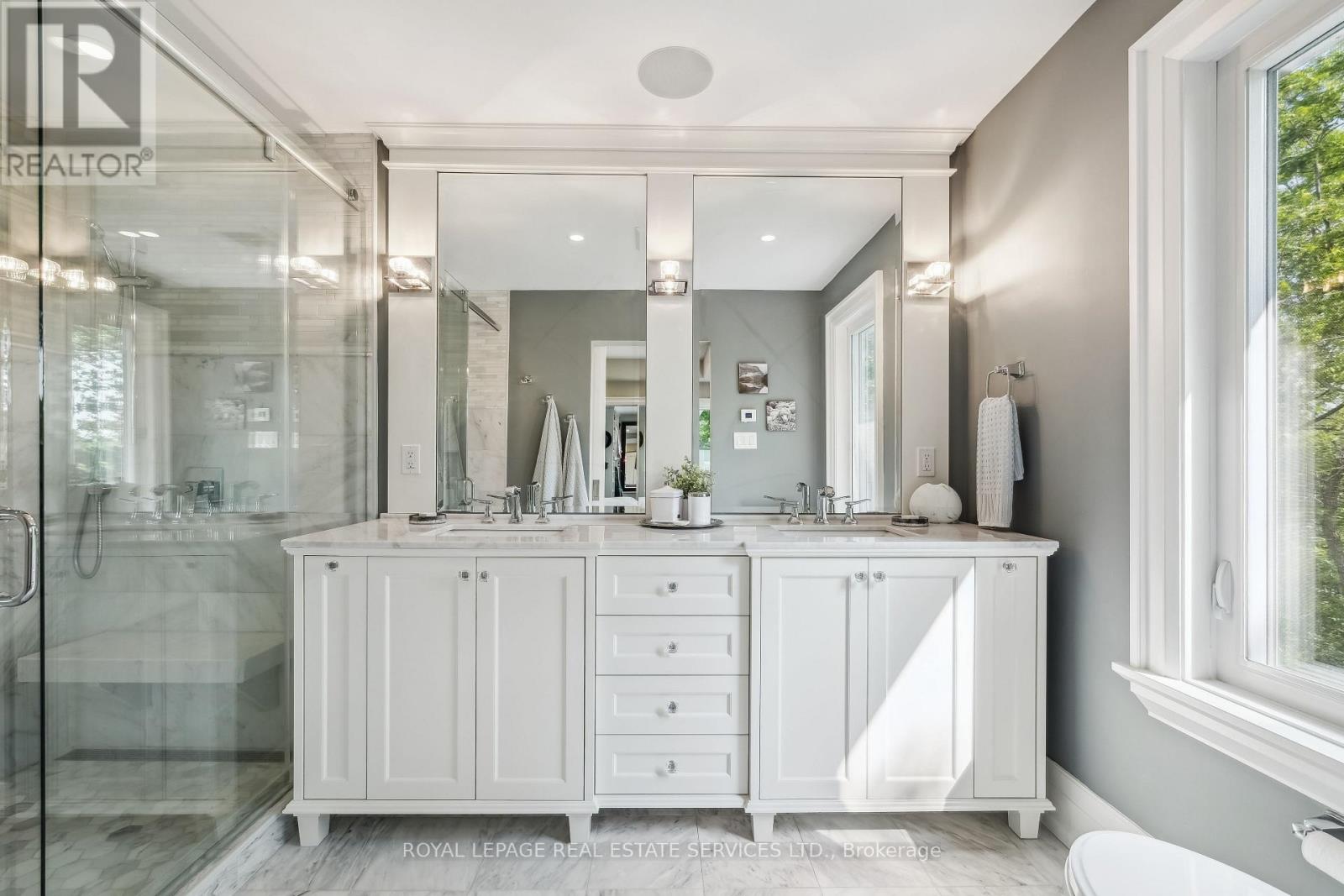 382 Trafalgar Road, Oakville, Ontario  L6J 3H5 - Photo 23 - W12991350