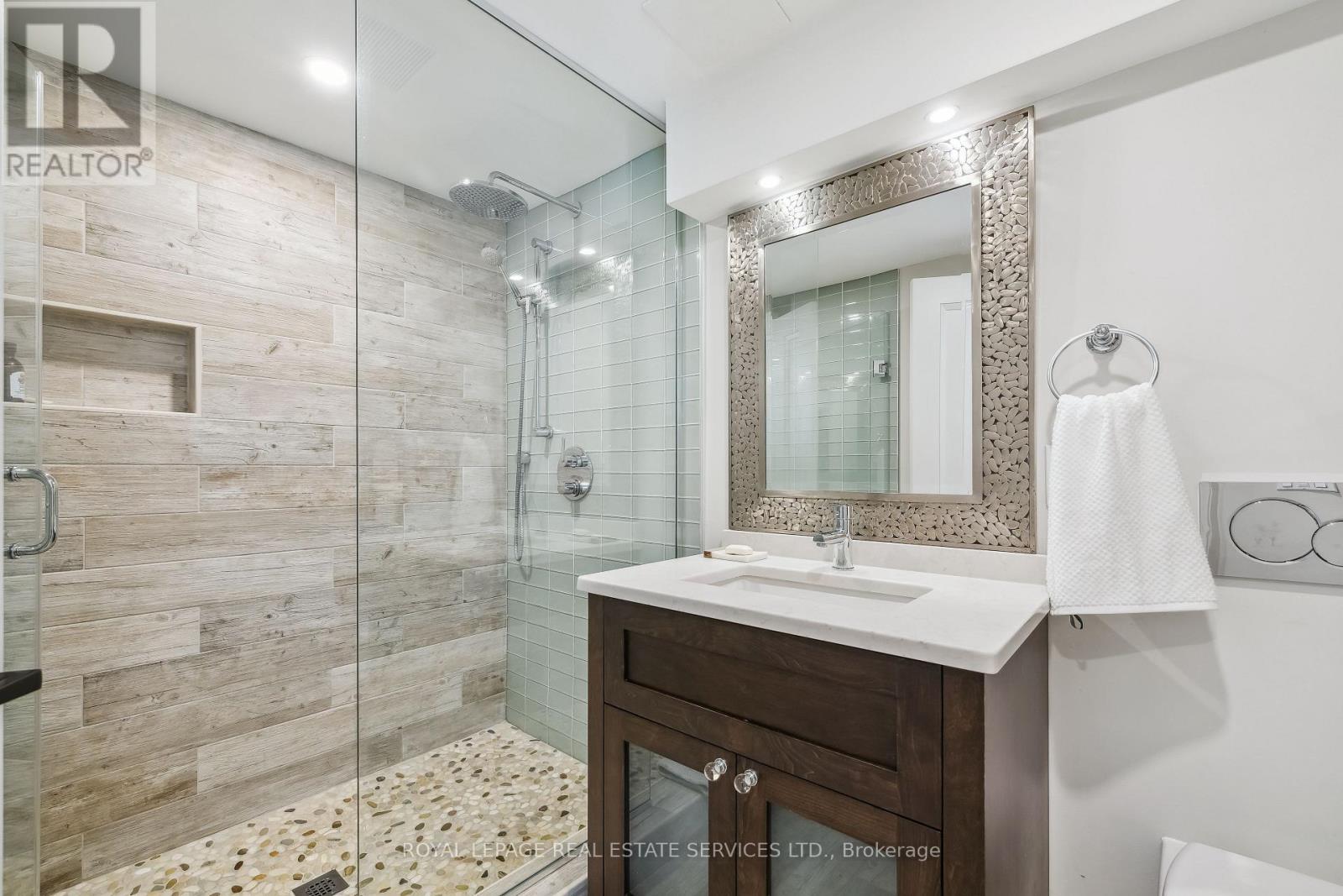 382 Trafalgar Road, Oakville, Ontario  L6J 3H5 - Photo 29 - W12991350