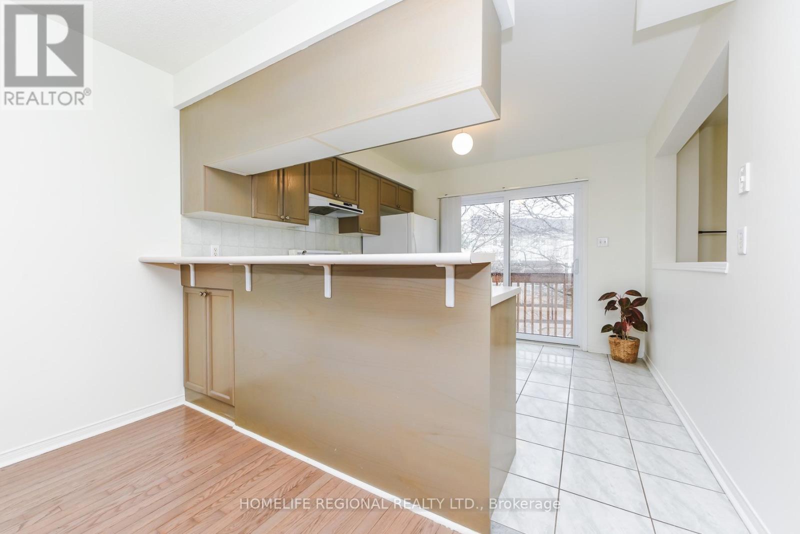 72 - 7105 Branigan Gate, Mississauga, Ontario  L5N 7S2 - Photo 8 - W12991414