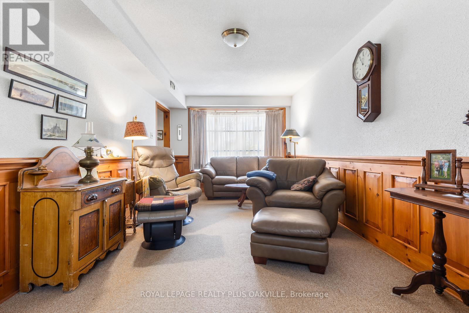 227 Sandwell Drive, Oakville, Ontario  L6L 4P3 - Photo 16 - W12991424