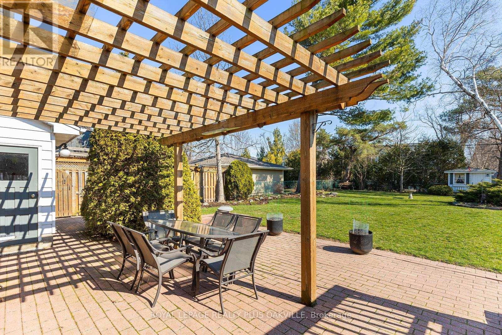 227 Sandwell Drive, Oakville, Ontario  L6L 4P3 - Photo 26 - W12991424