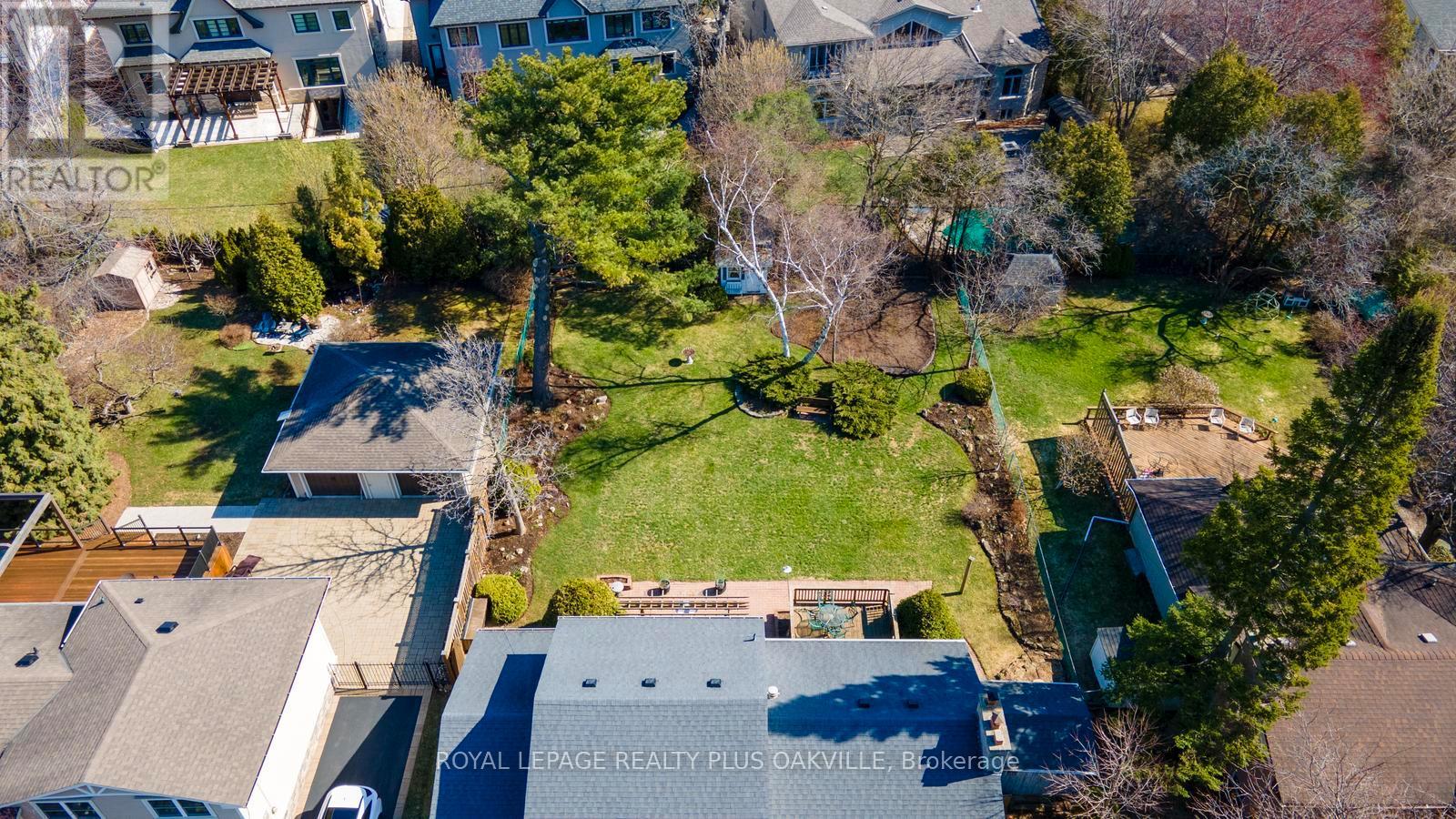 227 Sandwell Drive, Oakville, Ontario  L6L 4P3 - Photo 31 - W12991424