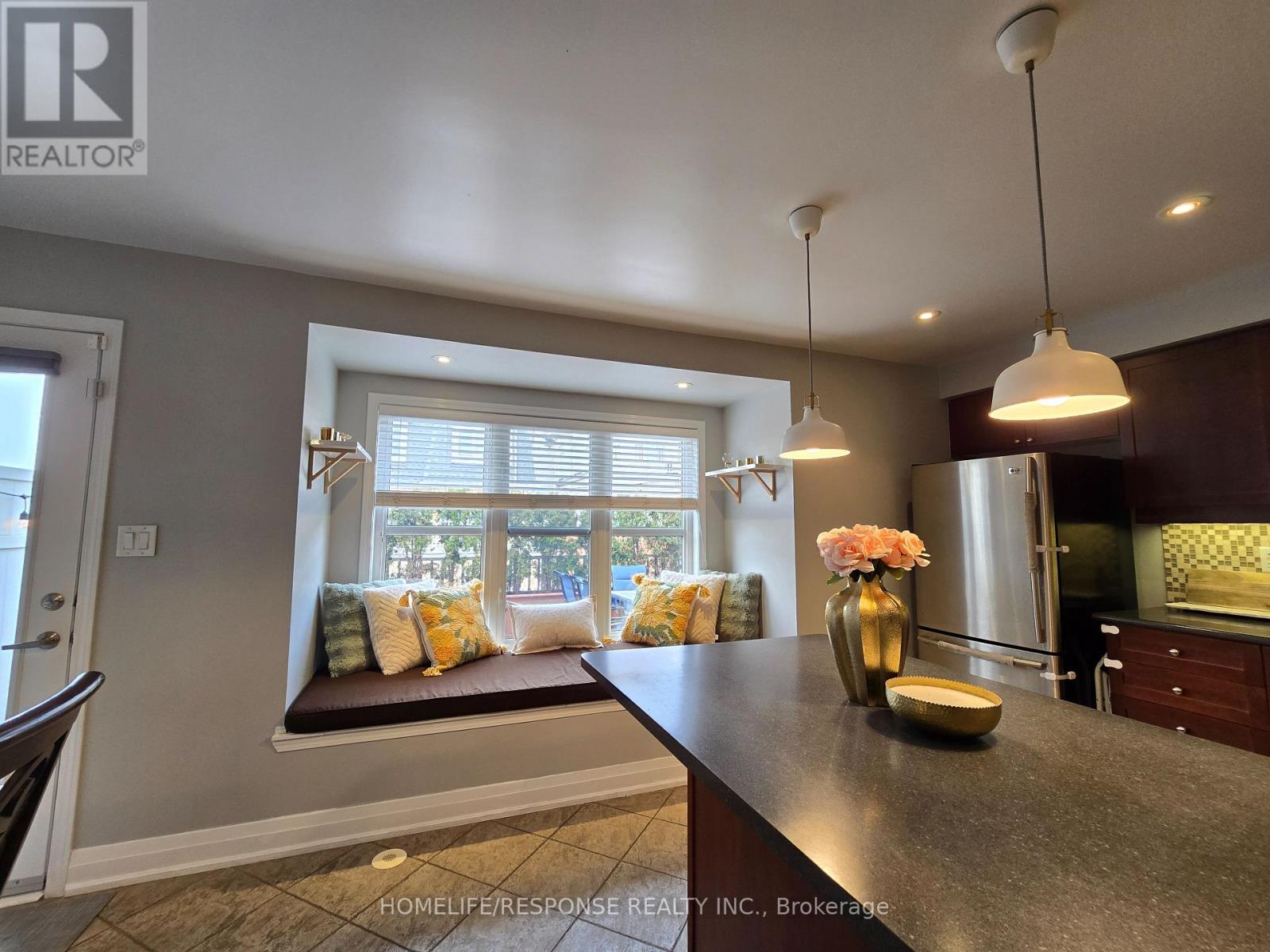 635 Scott Boulevard, Milton, Ontario  L9T 0P2 - Photo 7 - W12991480