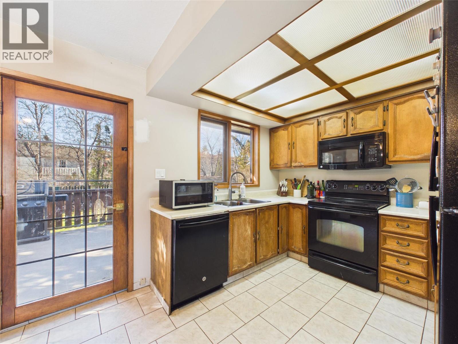 1321 16th Street S, Cranbrook, British Columbia  V1C 5K5 - Photo 13 - 10383179