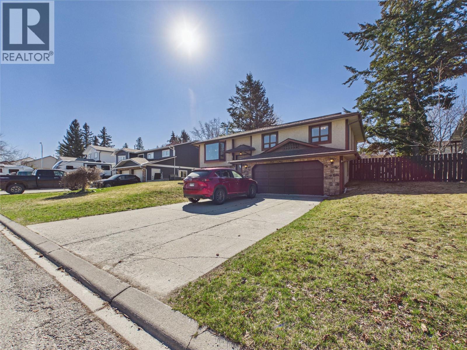 1321 16th Street S, Cranbrook, British Columbia  V1C 5K5 - Photo 3 - 10383179