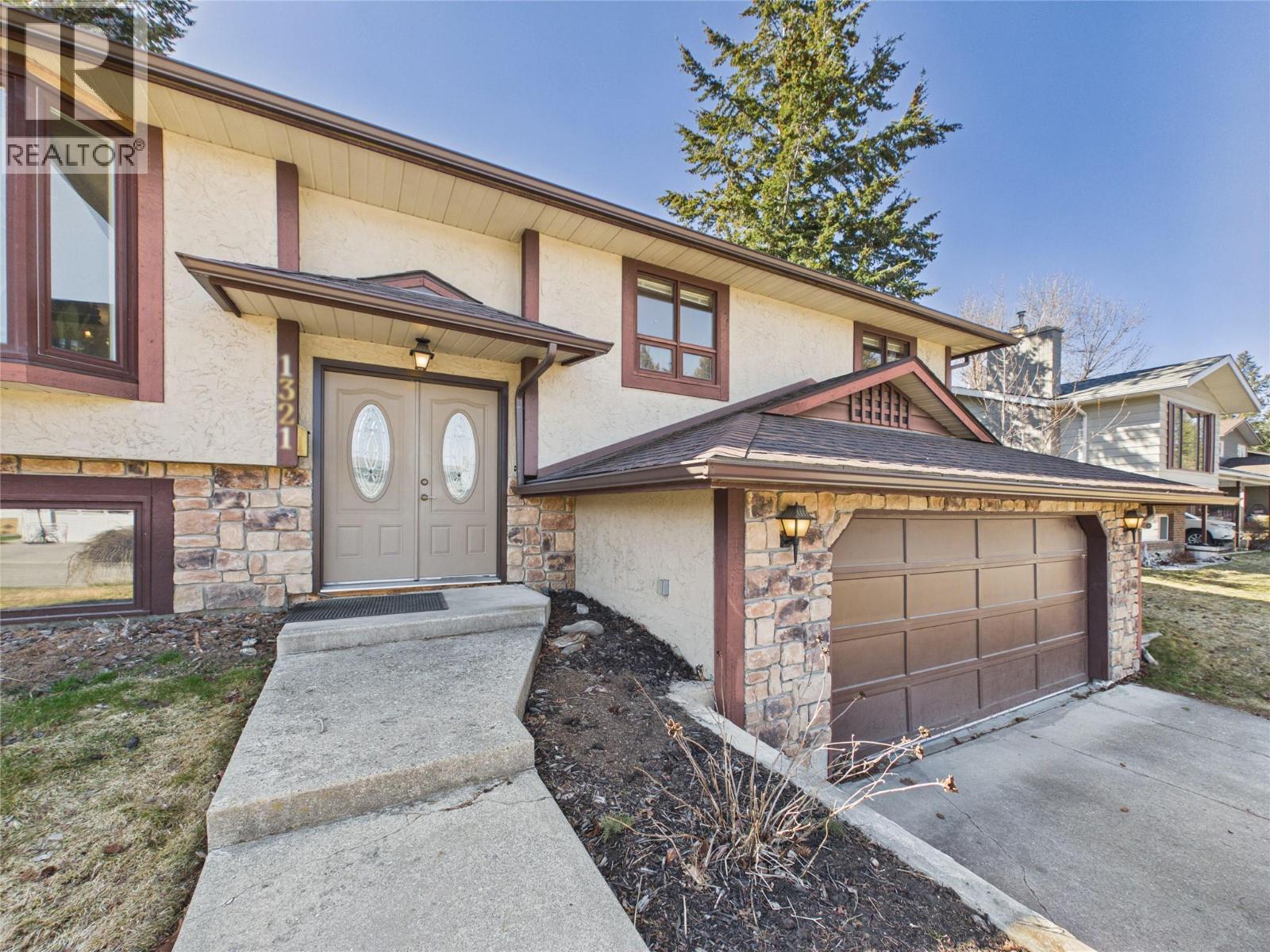 1321 16th Street S, Cranbrook, British Columbia  V1C 5K5 - Photo 4 - 10383179