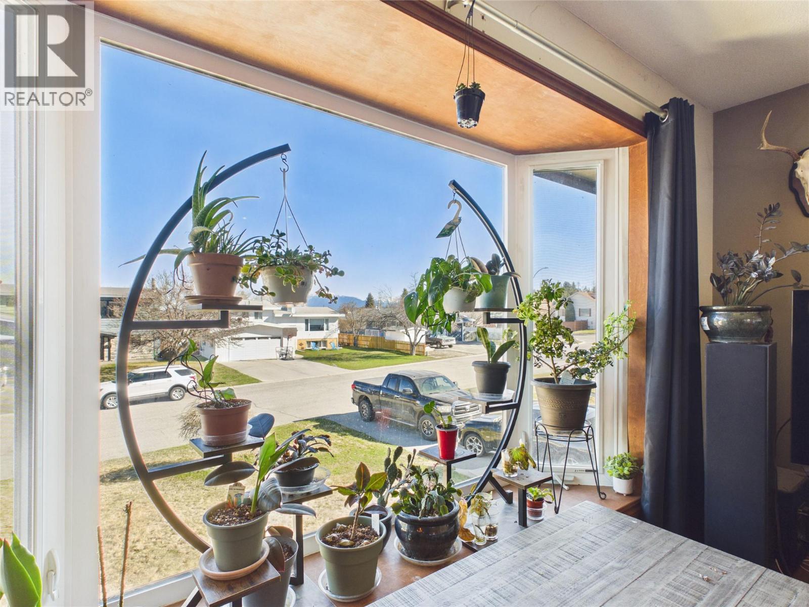 1321 16th Street S, Cranbrook, British Columbia  V1C 5K5 - Photo 9 - 10383179