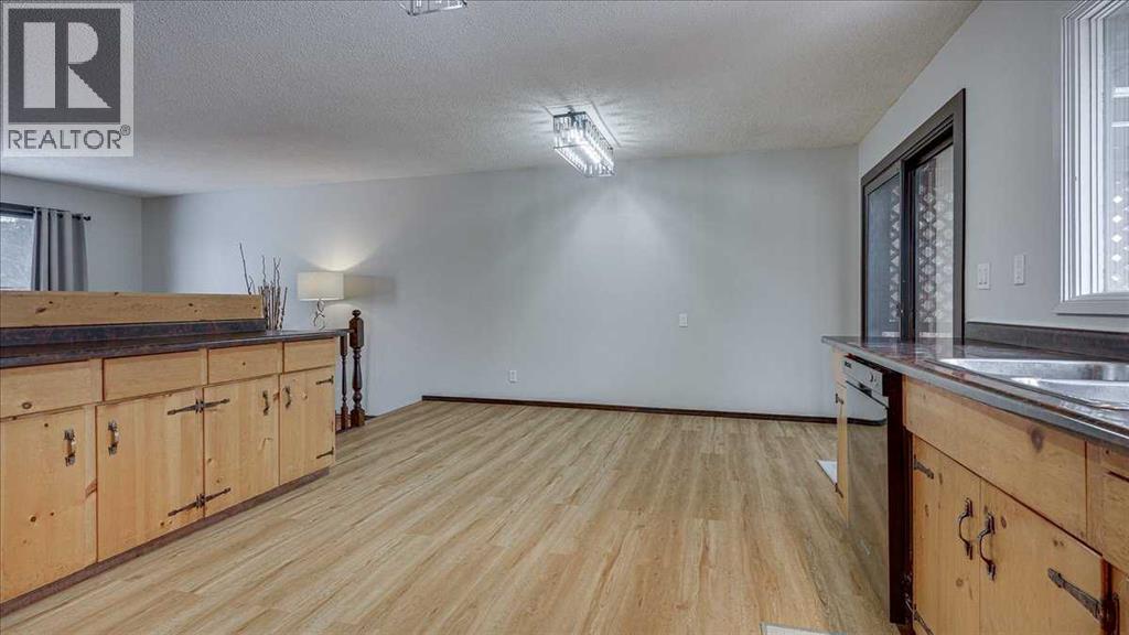 19 Bettenson Street, Red Deer, Alberta  T4R 1J5 - Photo 9 - A2299017