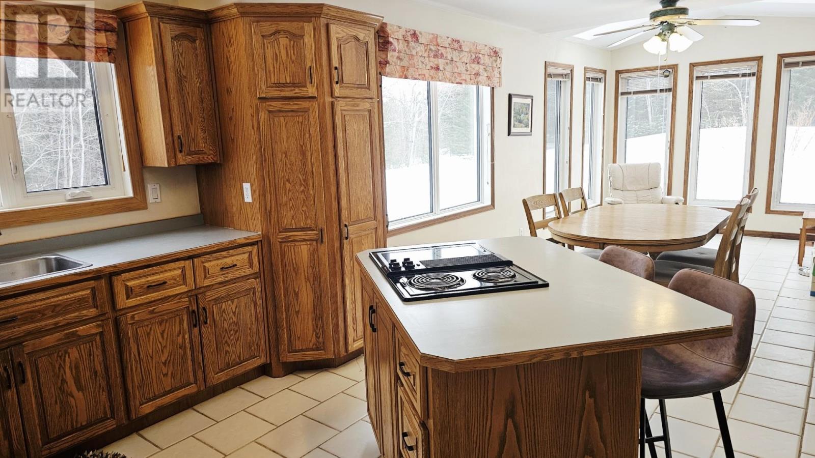 164 Morrow Rd, Rural Thunder Bay, Ontario  P0T 2G0 - Photo 8 - TB2600612