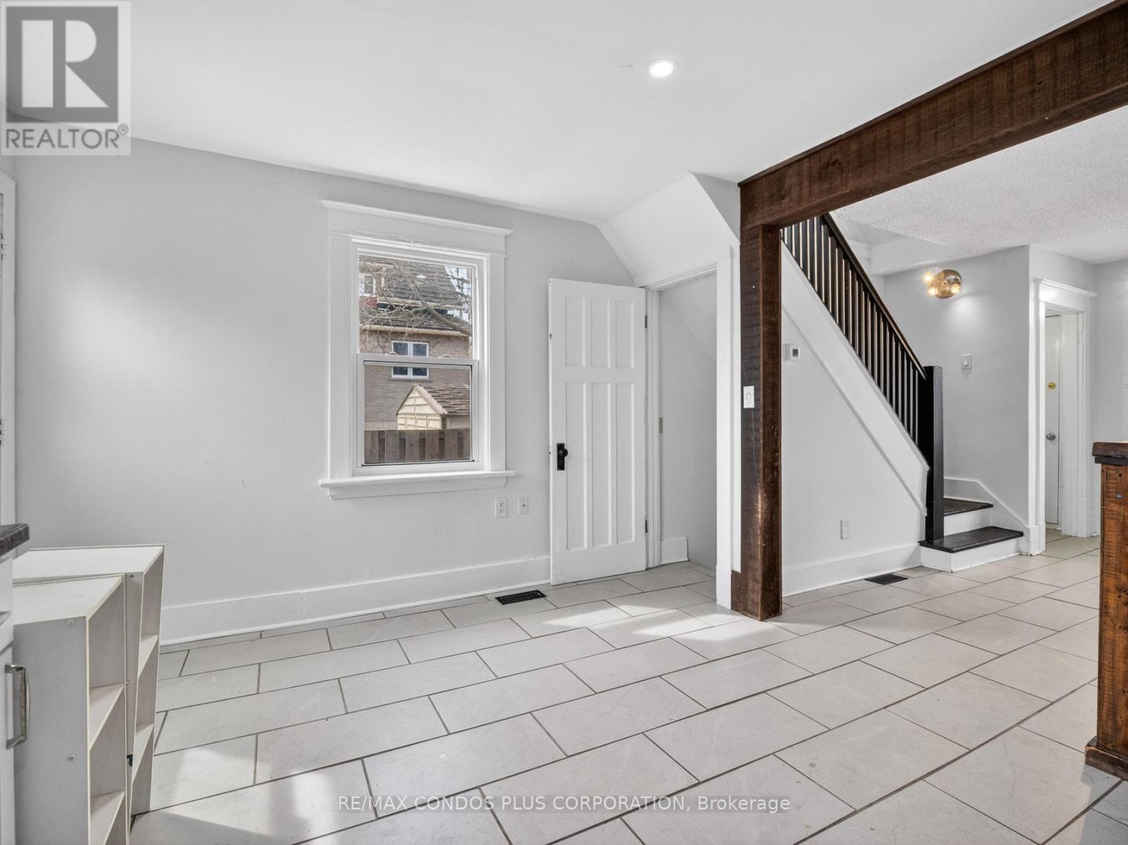 5070 Third Avenue, Niagara Falls, Ontario  L2E 4M1 - Photo 10 - X12991256