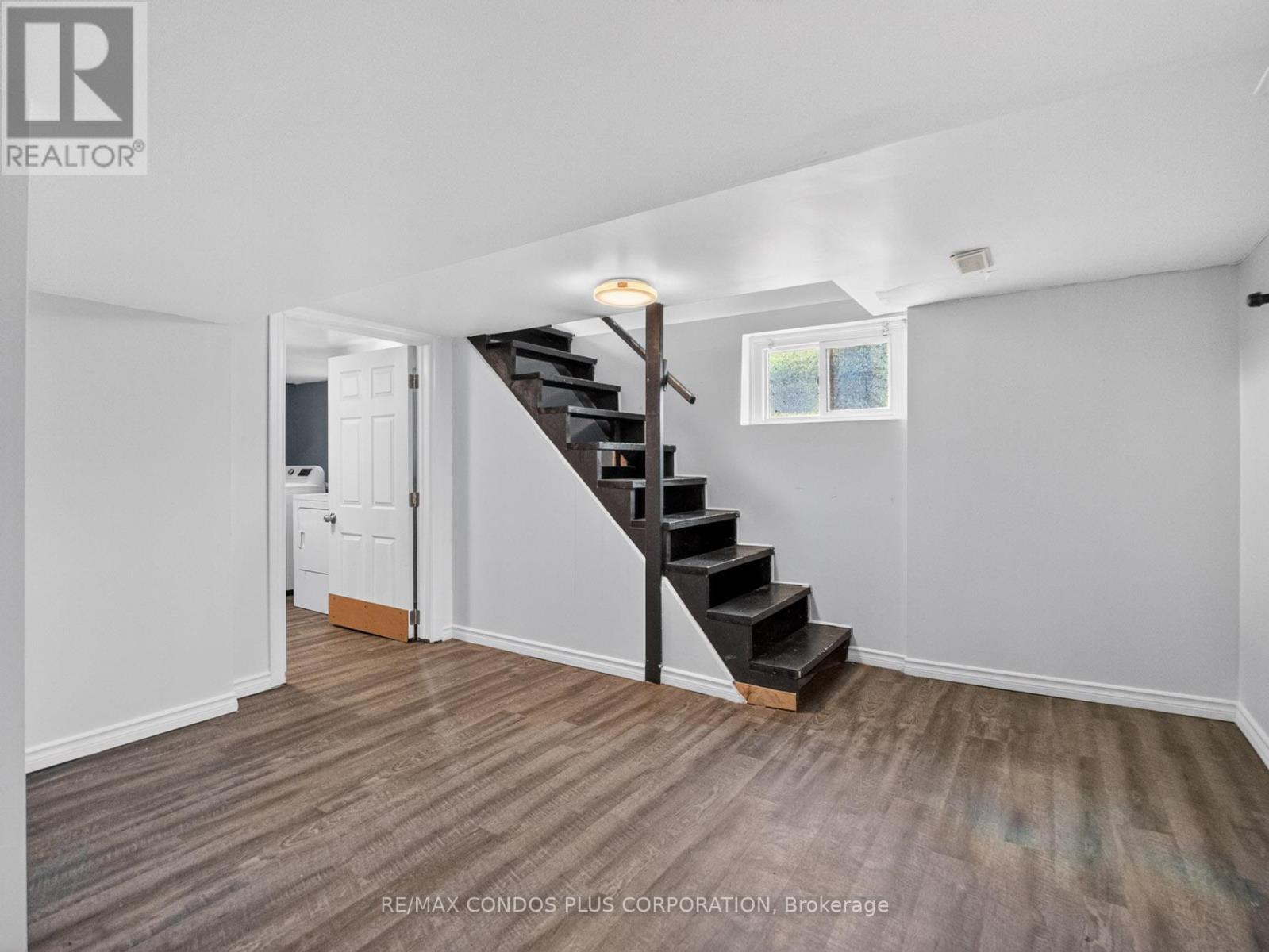 5070 Third Avenue, Niagara Falls, Ontario  L2E 4M1 - Photo 11 - X12991256