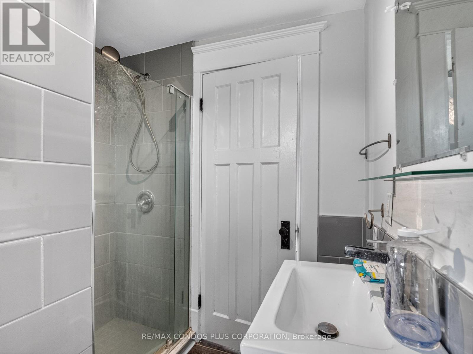 5070 Third Avenue, Niagara Falls, Ontario  L2E 4M1 - Photo 14 - X12991256