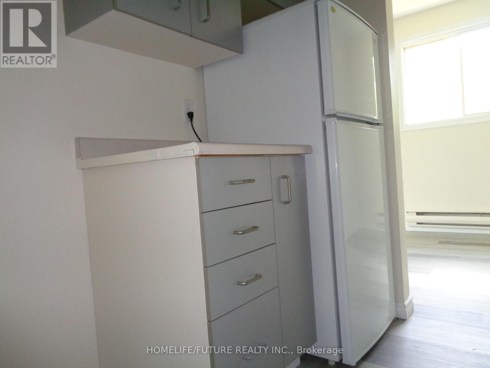 35 Union Street, Belleville, Ontario  K8P 2B5 - Photo 15 - X12991268