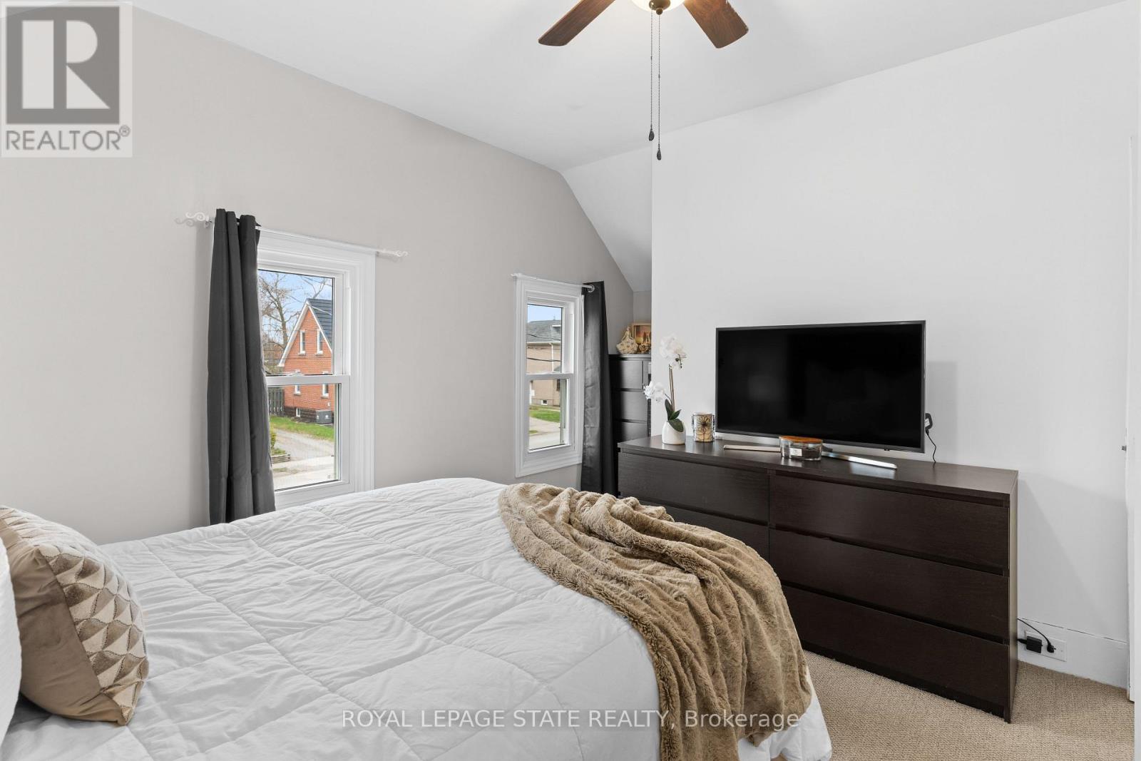 109 Wilton Avenue, Welland, Ontario  L3C 2A1 - Photo 23 - X12991308