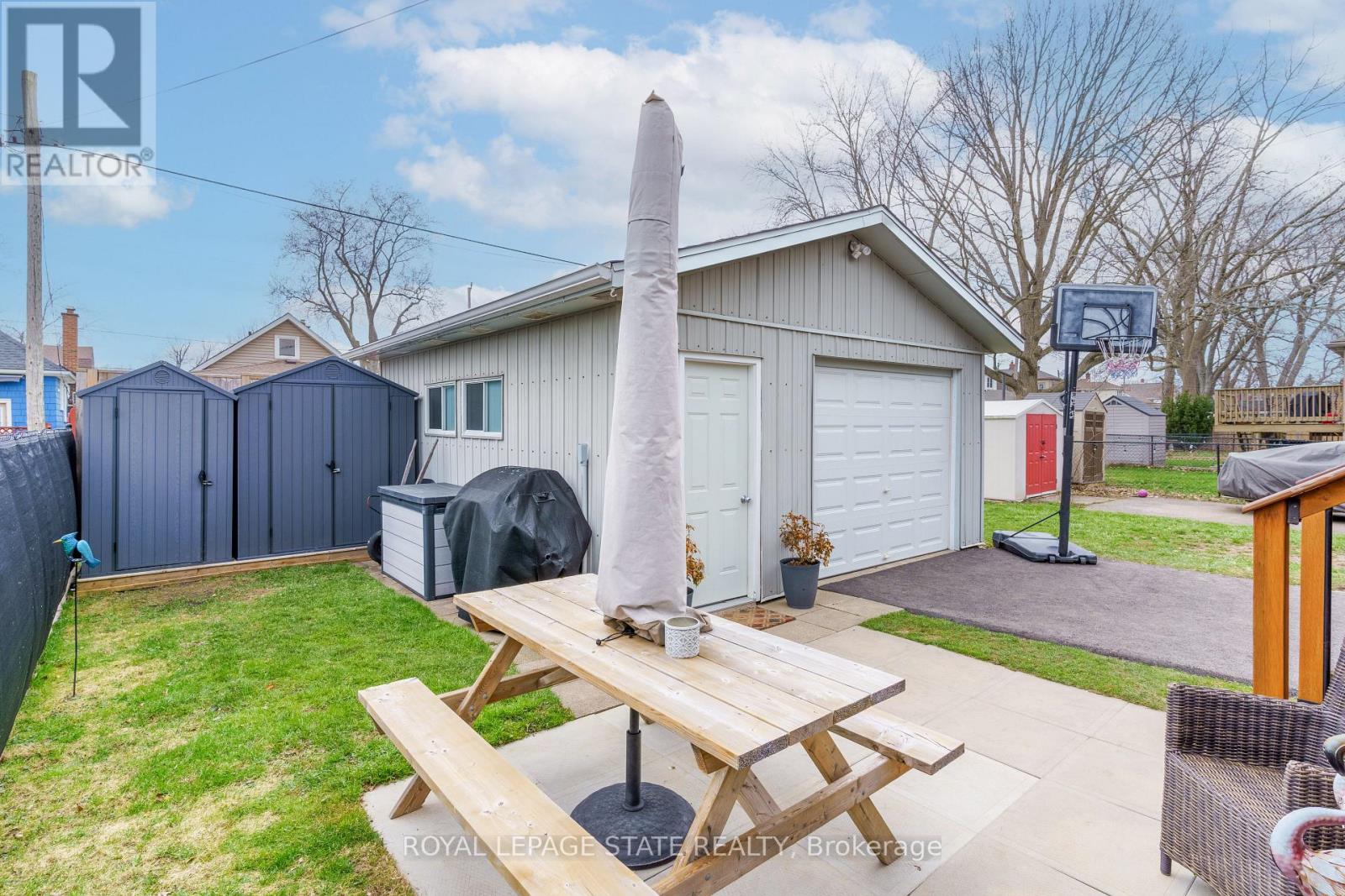 109 Wilton Avenue, Welland, Ontario  L3C 2A1 - Photo 35 - X12991308