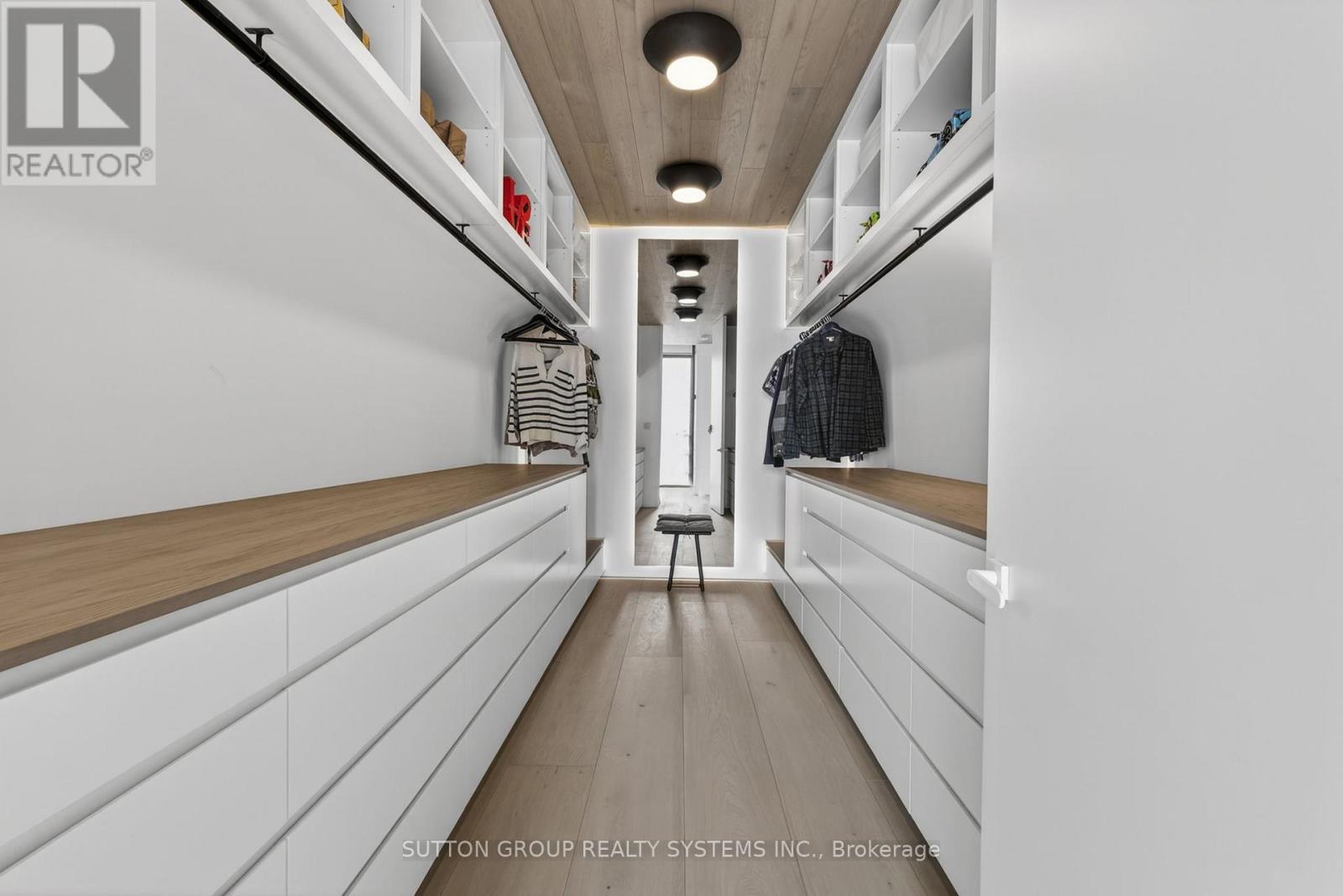 120 Sebastian Street, Blue Mountains, Ontario  N0H 1J0 - Photo 35 - X12991318