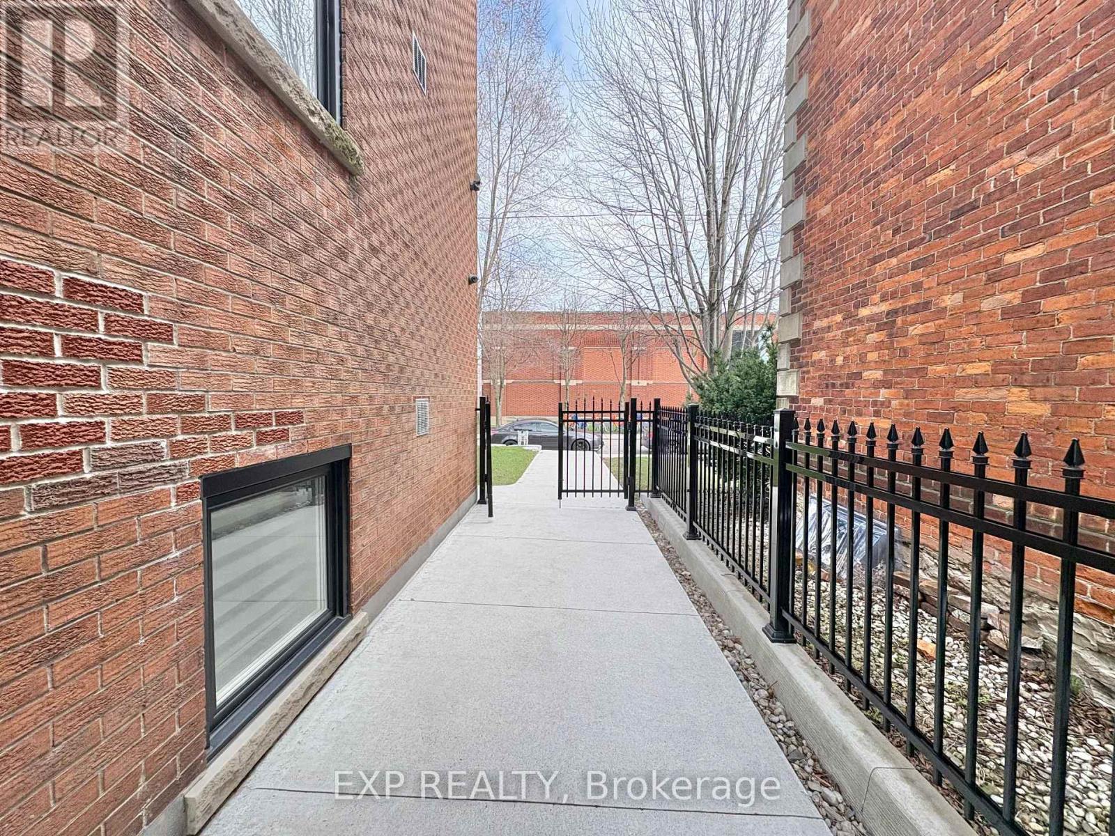 Unit-1 - 100 West Avenue S, Hamilton, Ontario  L8N 2S3 - Photo 3 - X12991340